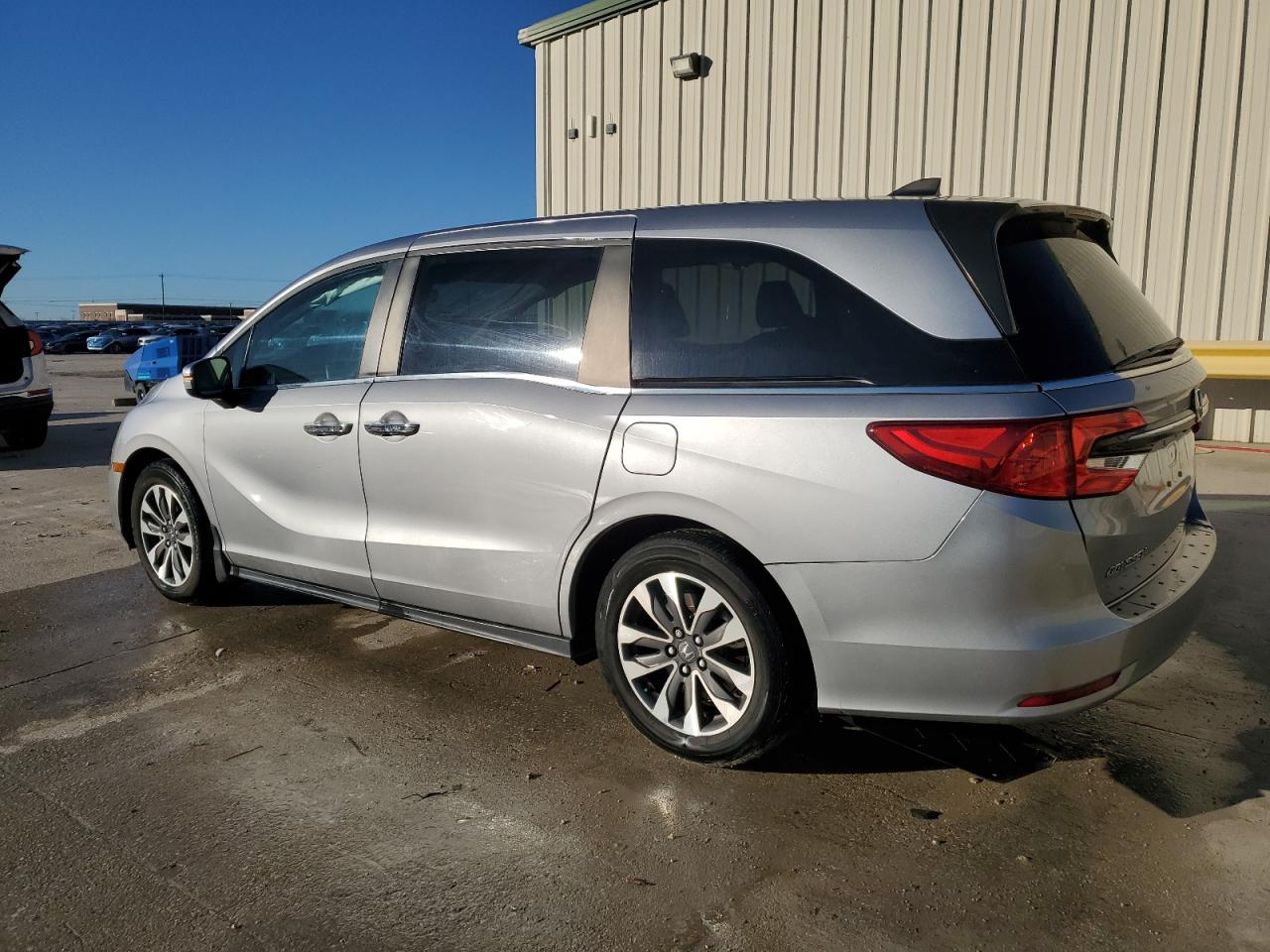 2022 Honda Odyssey - Image 2
