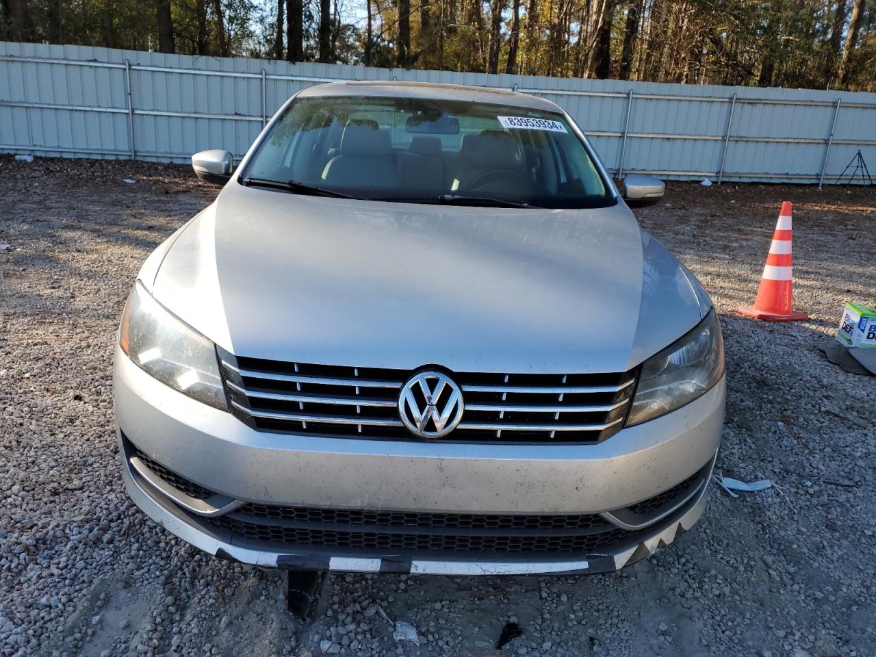 2015 Volkswagen Passat - Image 5