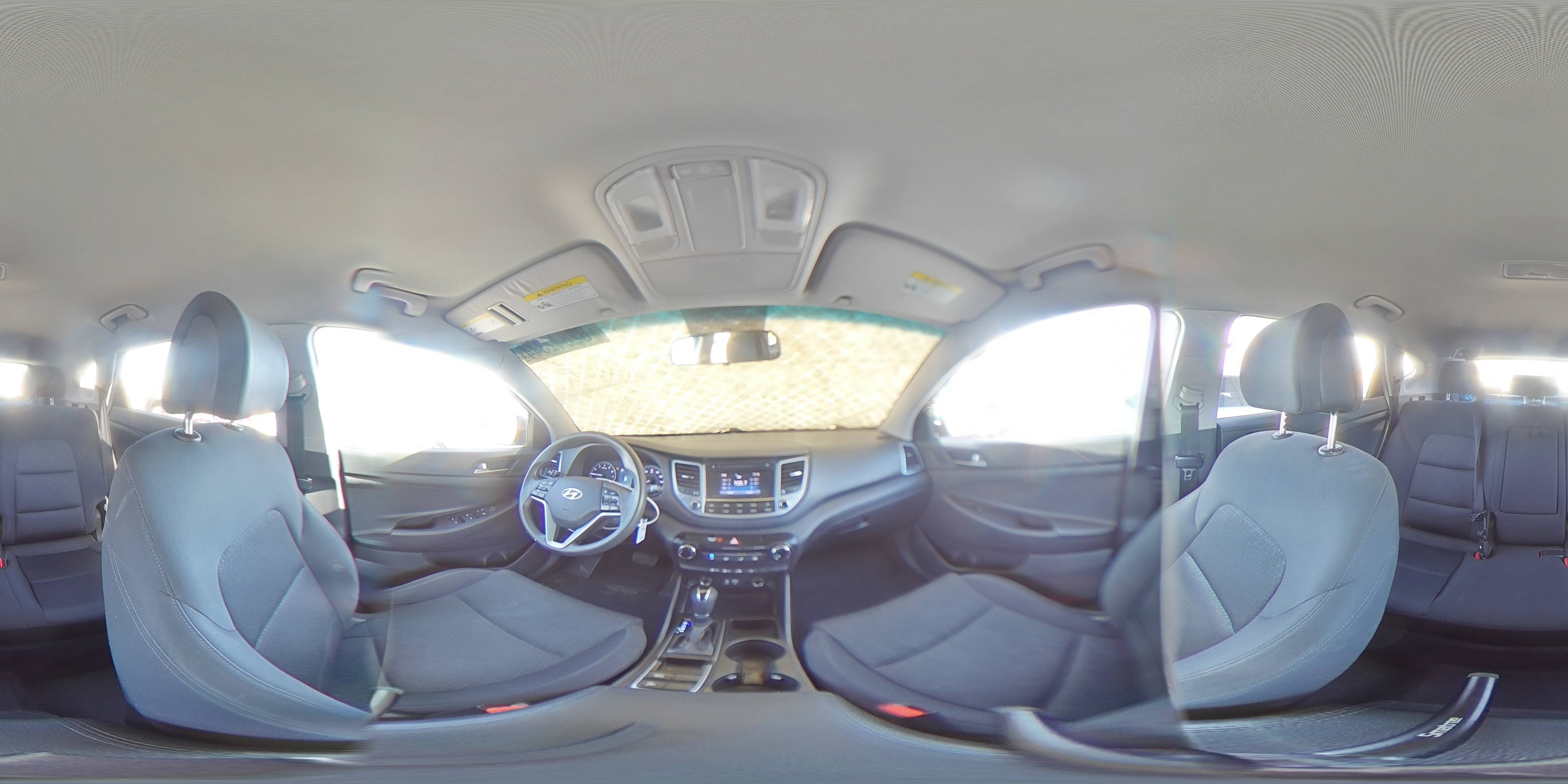 2017 Hyundai Tucson - Image 16