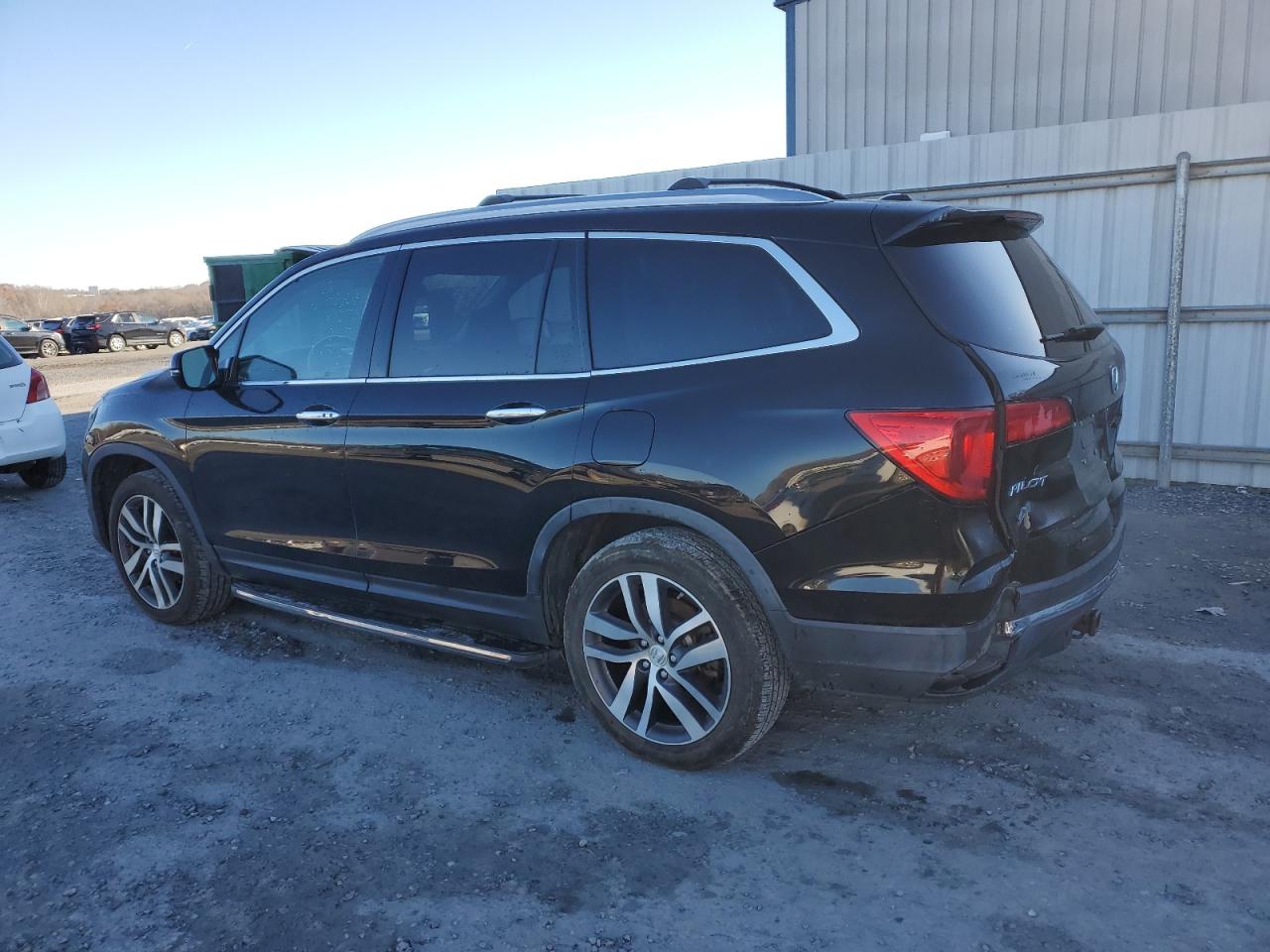 2017 Honda Pilot - Image 2