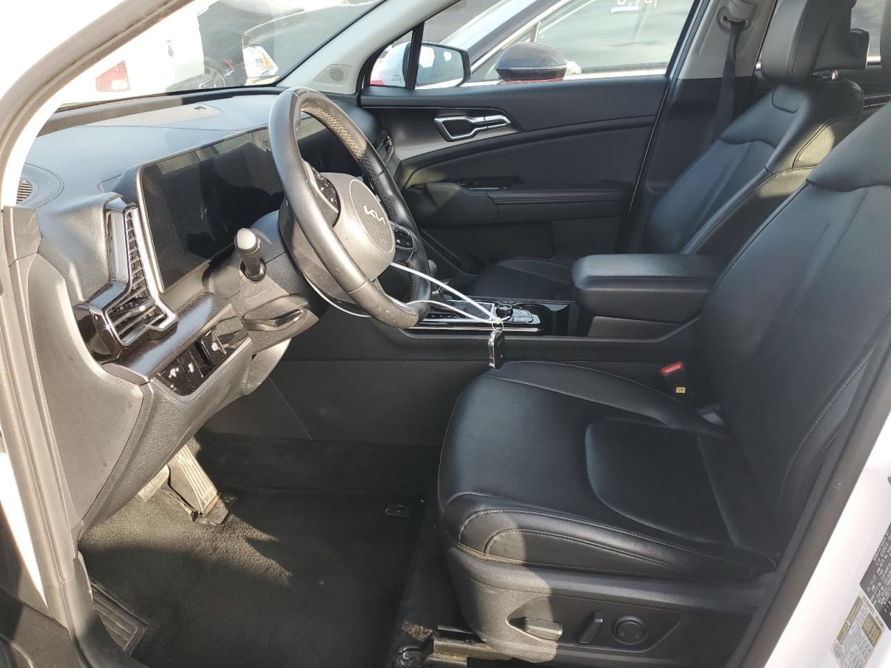 2023 Kia Sportage - Image 7
