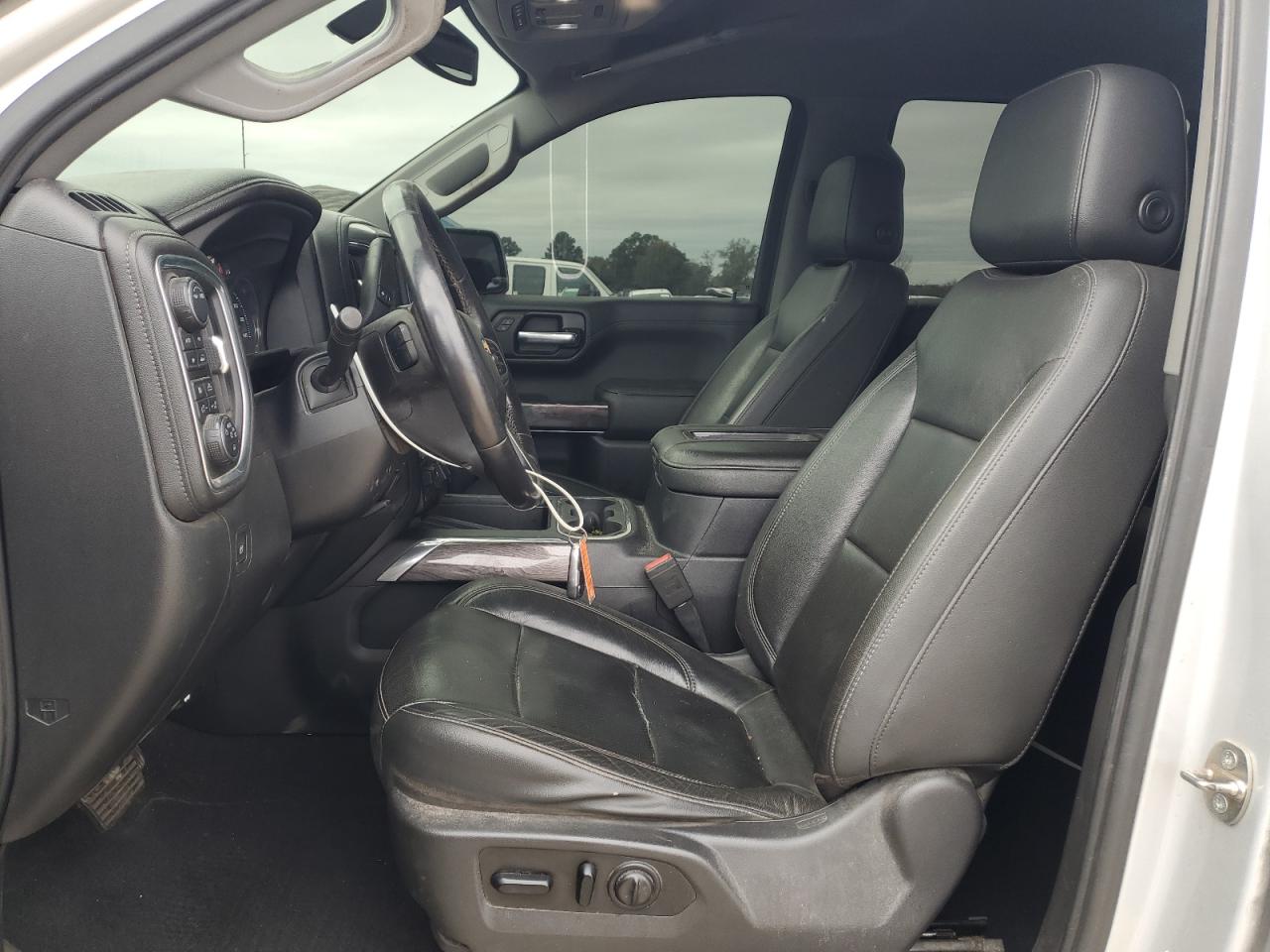 2020 Chevrolet Silverado - Image 7