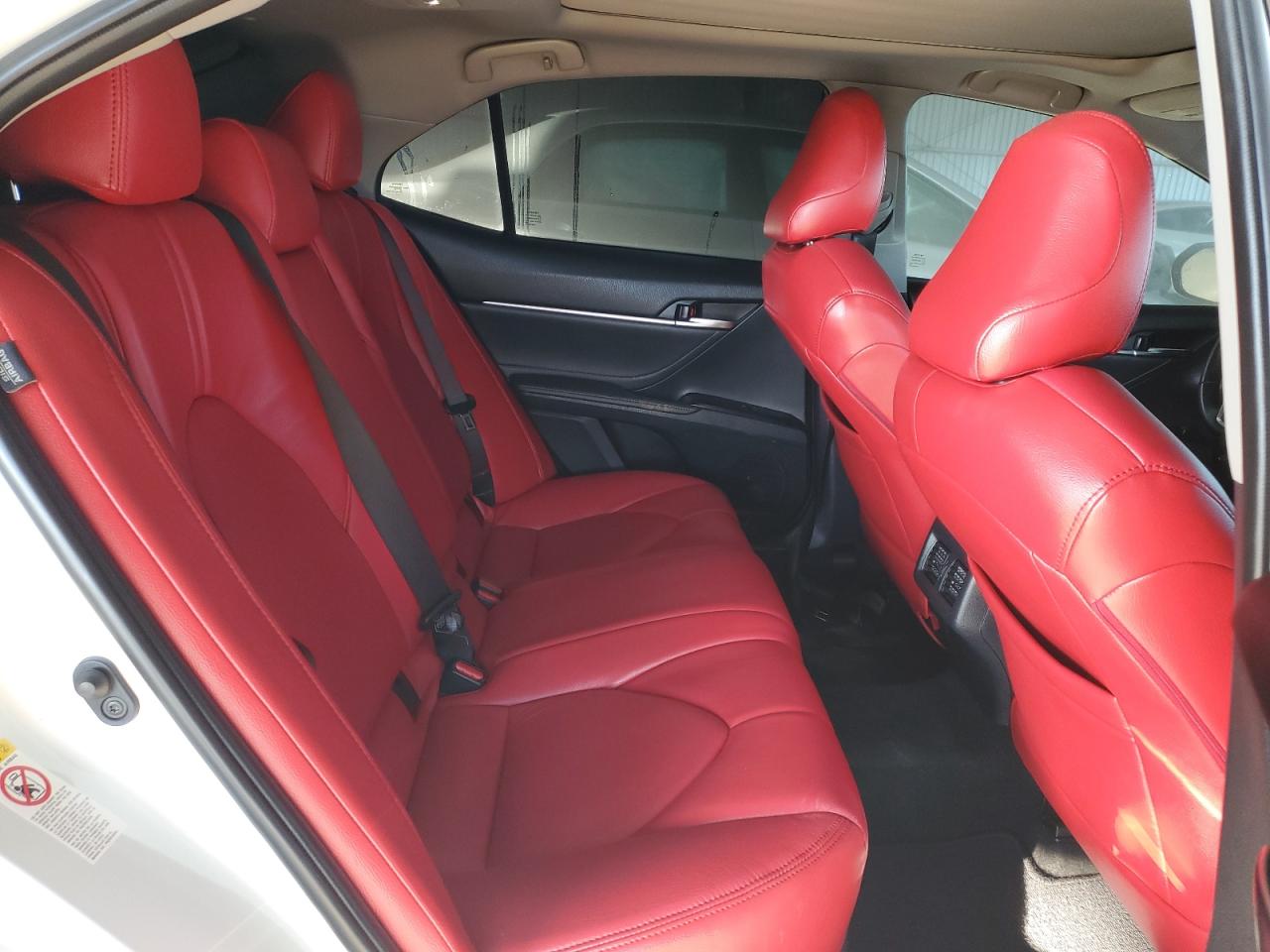 2018 Toyota Camry - Image 10