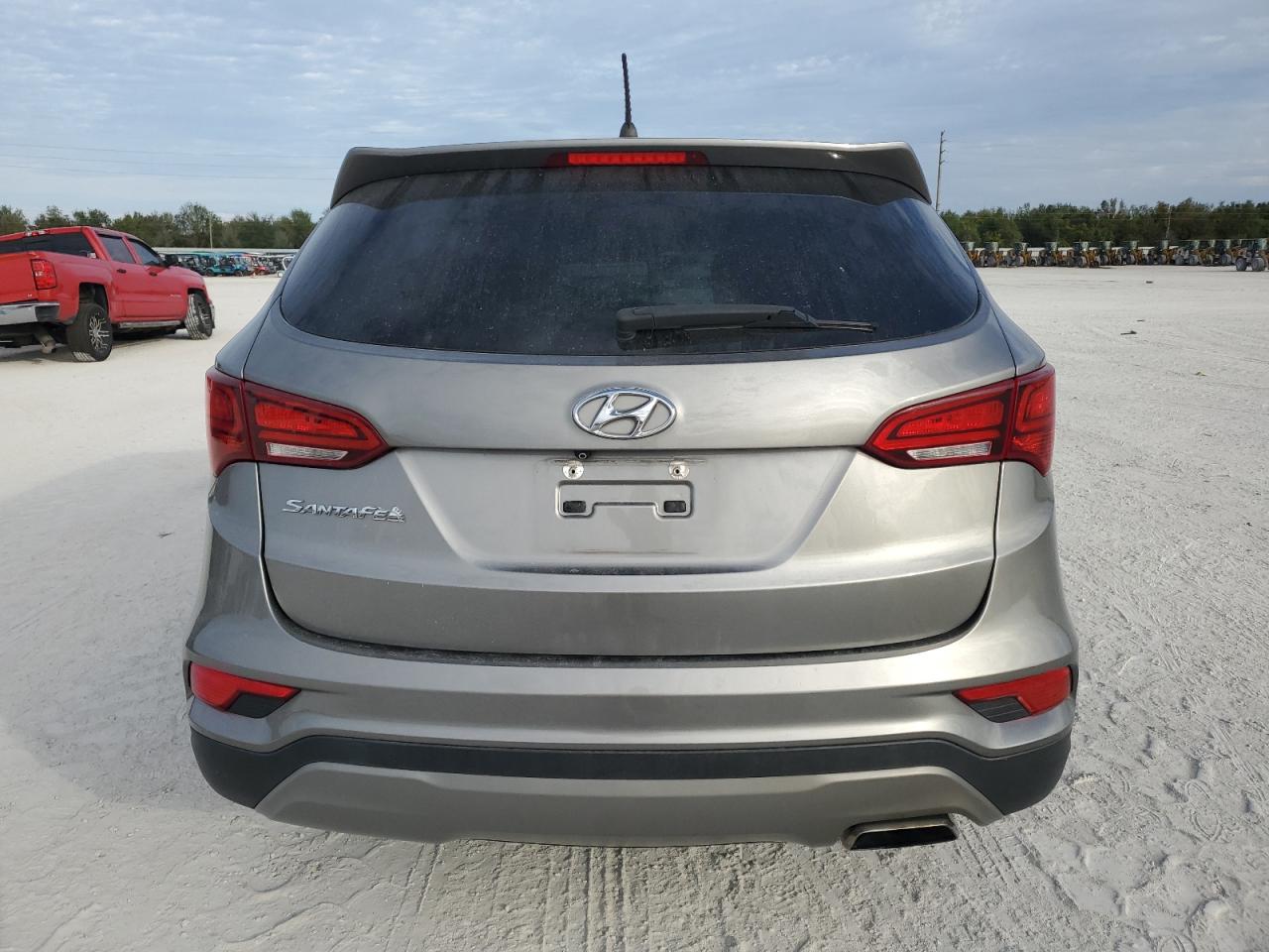 VIN 5NMZT3LBXJH080907 2018 HYUNDAI SANTA FE no.6