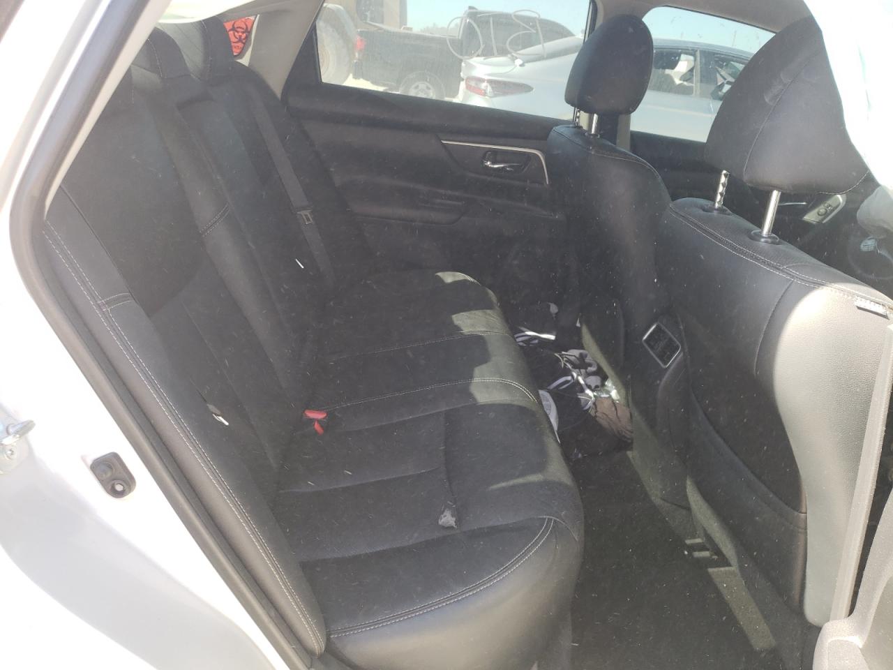 2018 Nissan Altima - Image 10