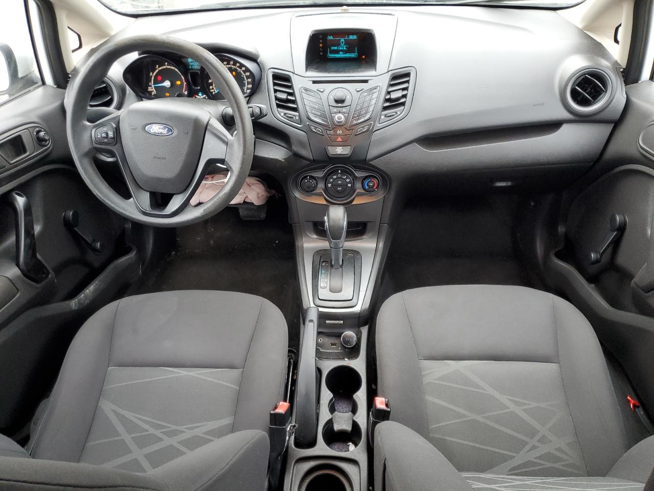 2014 Ford Fiesta - Image 8