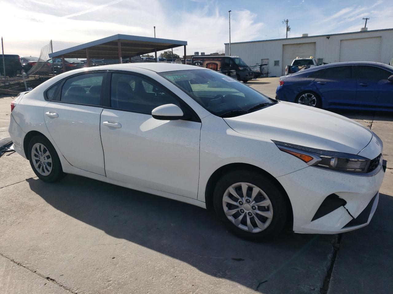 2023 Kia Forte - Image 4