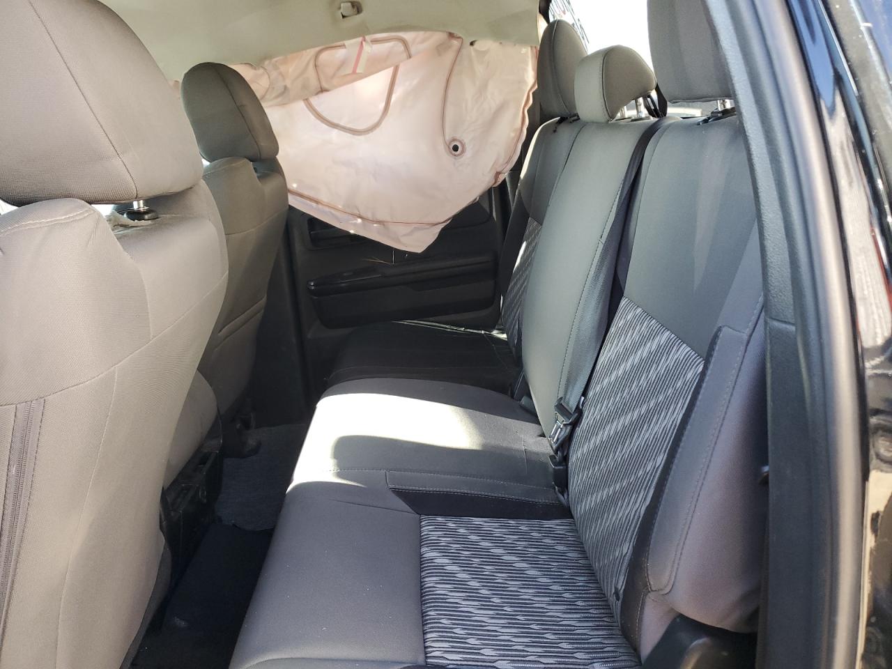 2019 Toyota Tundra - Image 10