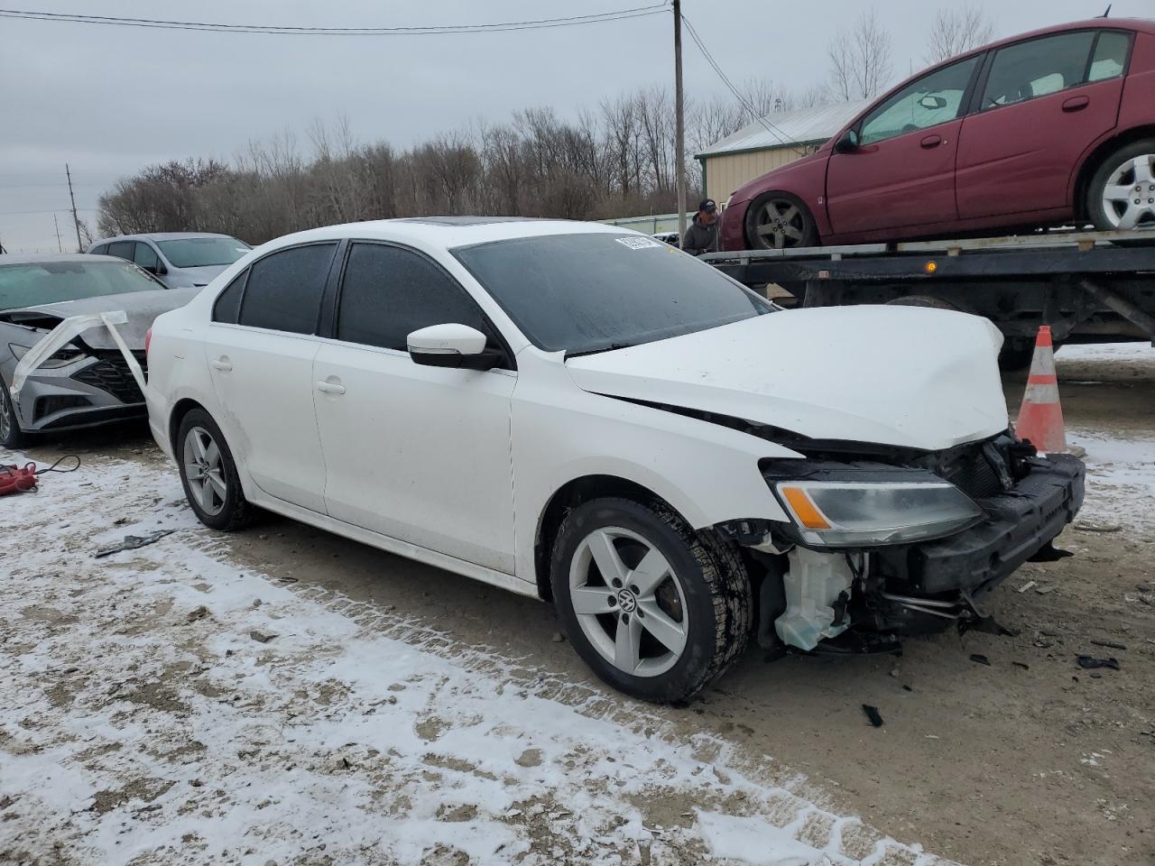 2014 Volkswagen Jetta - Image 4