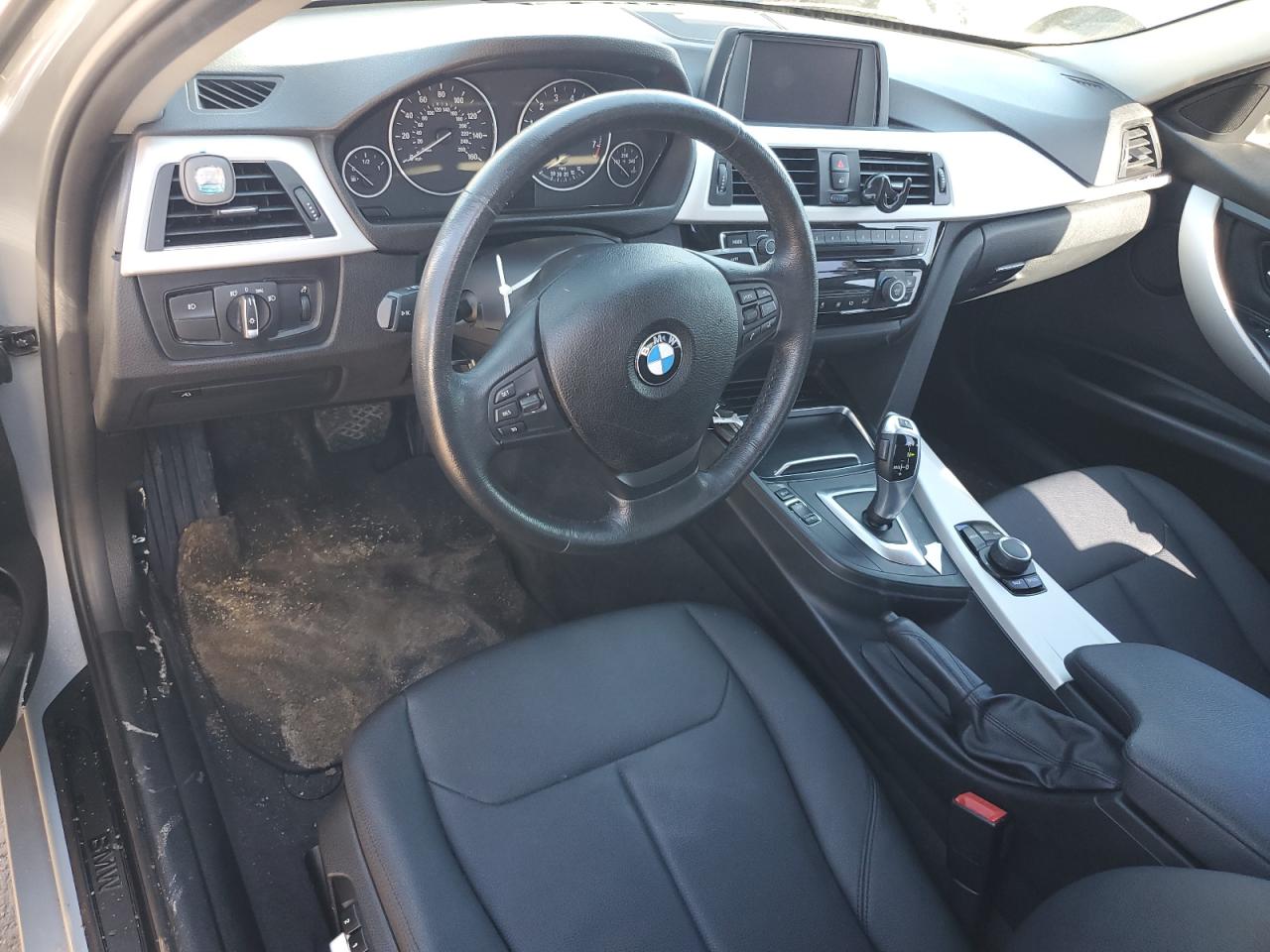 VIN WBA8E5G52JNV02982 2018 BMW 3 SERIES no.8