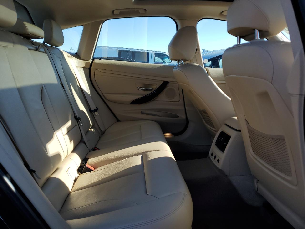 2015 BMW 3er - Image 10