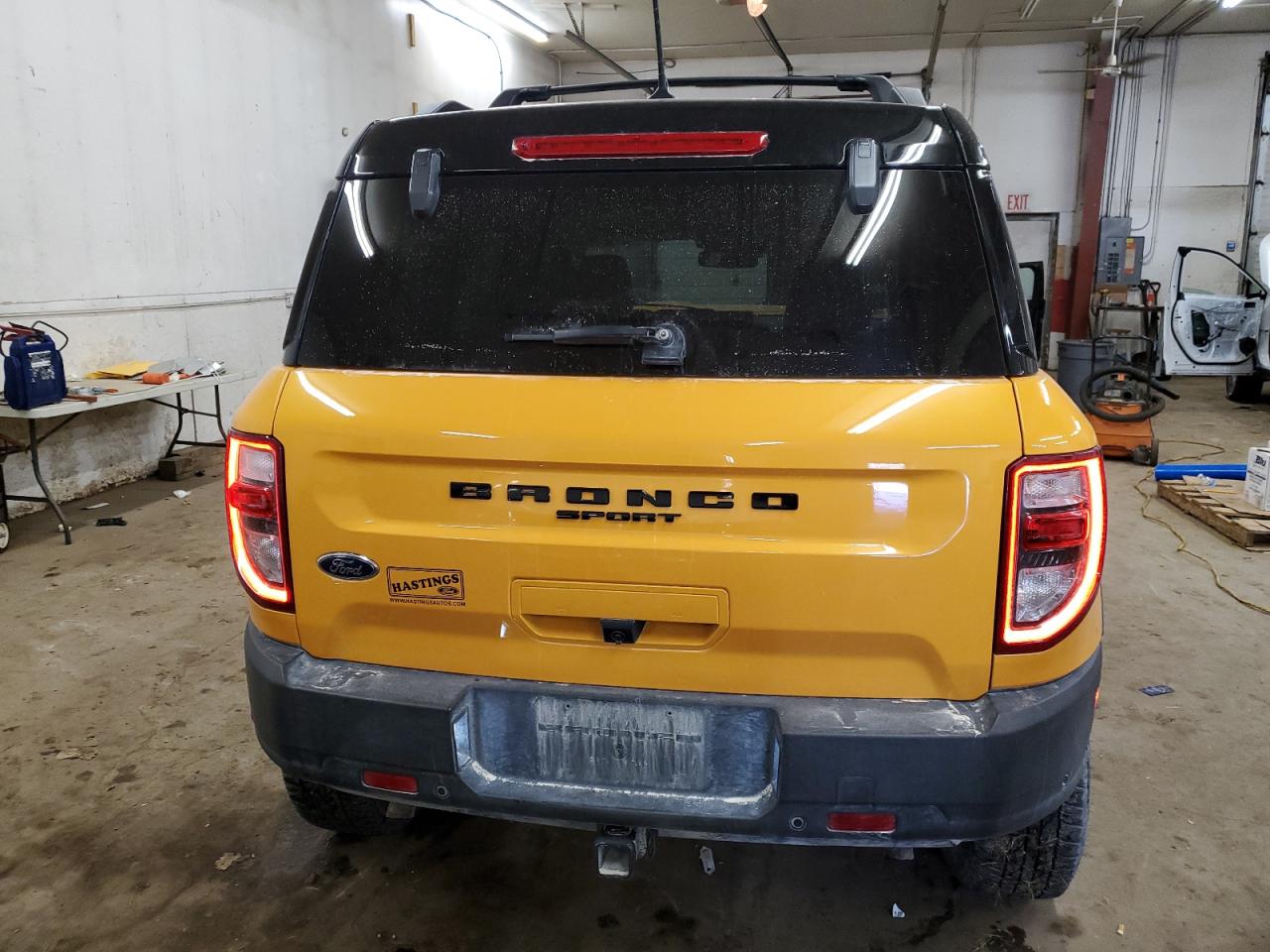 2021 Ford Bronco - Image 6