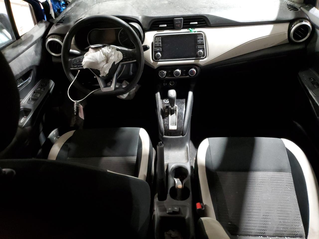 2021 Nissan Versa - Image 8