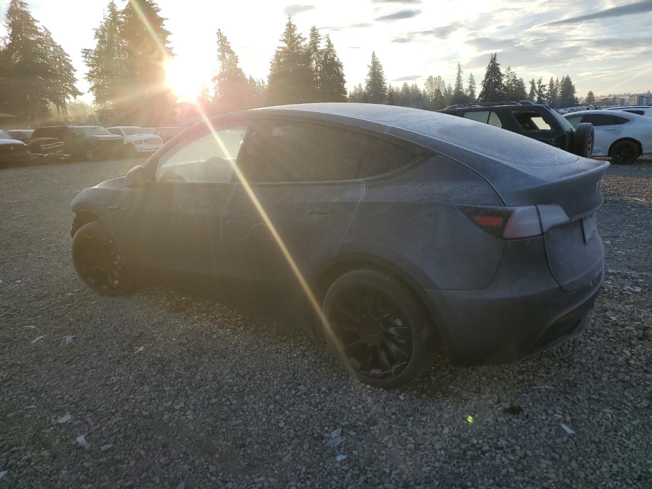 VIN 7SAYGAEE0NF342178 2022 TESLA MODEL Y no.2