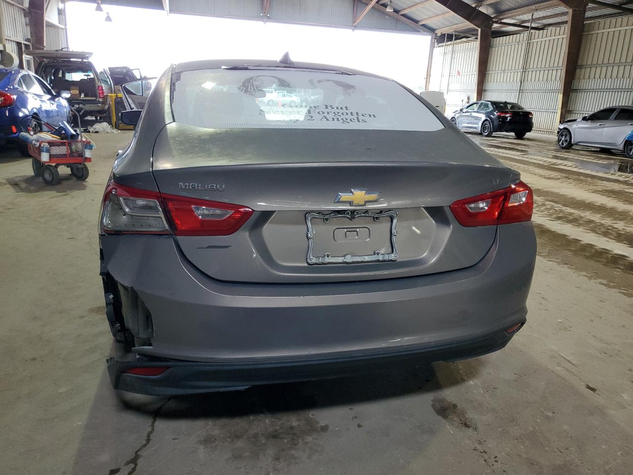 2017 Chevrolet Malibu - Image 6