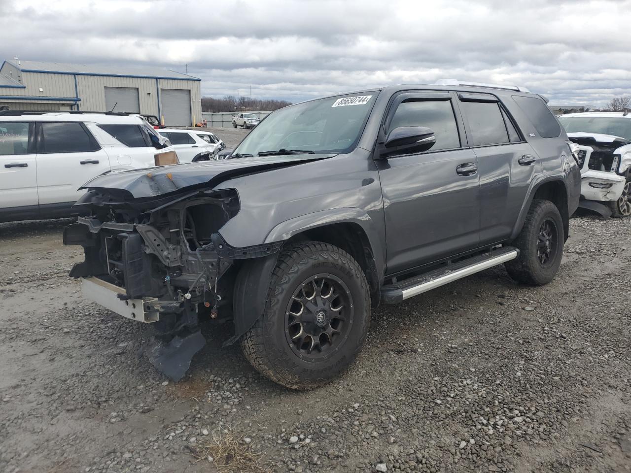 VIN JTEBU5JR3E5198814 2014 TOYOTA 4RUNNER no.1