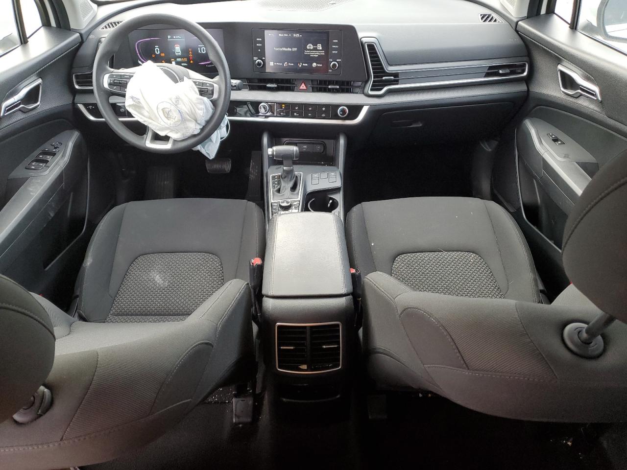 2023 Kia Sportage - Image 8