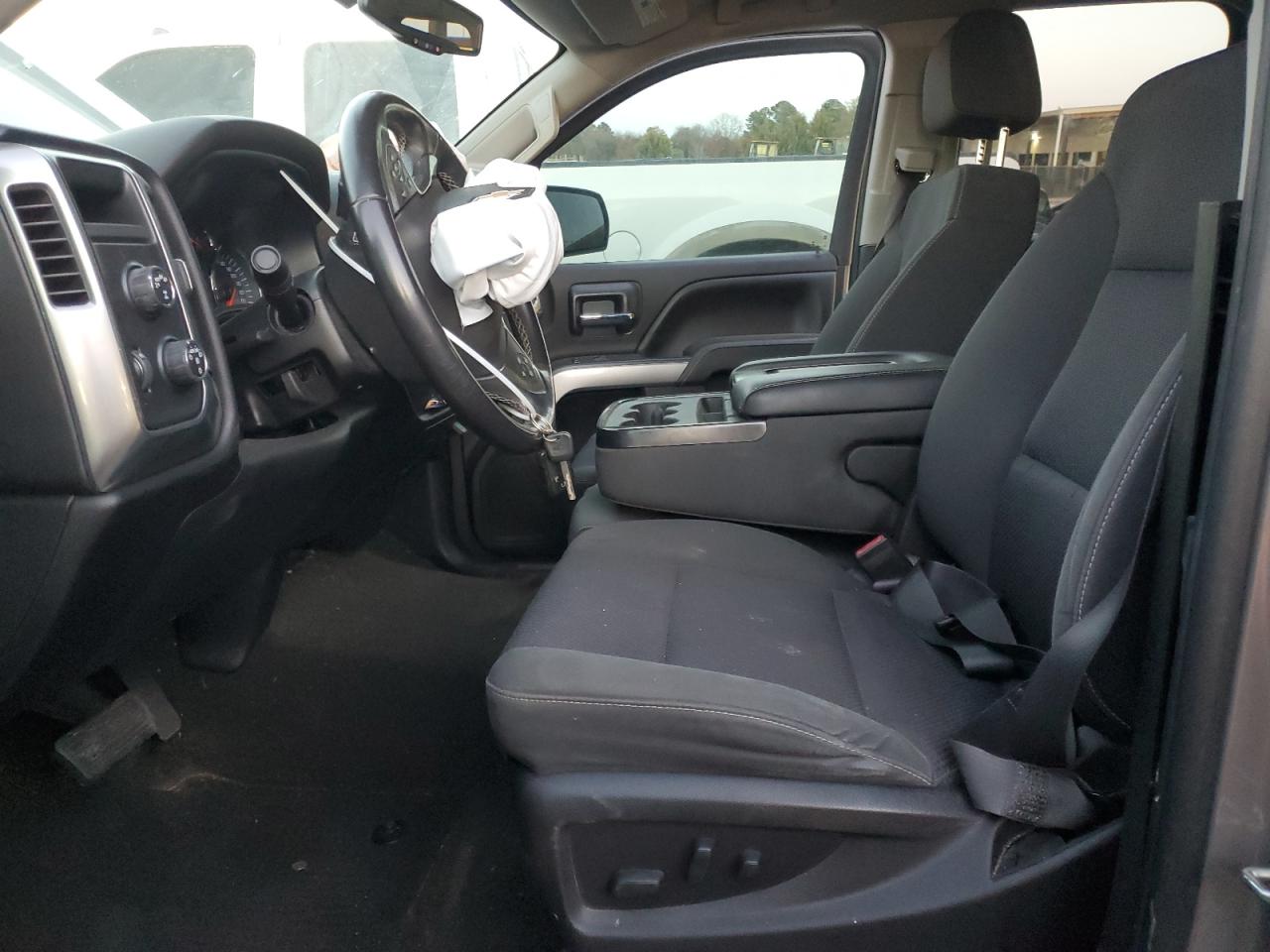 2017 Chevrolet Silverado - Image 7