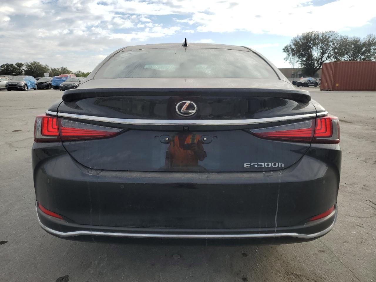 2024 Lexus ES - Image 6
