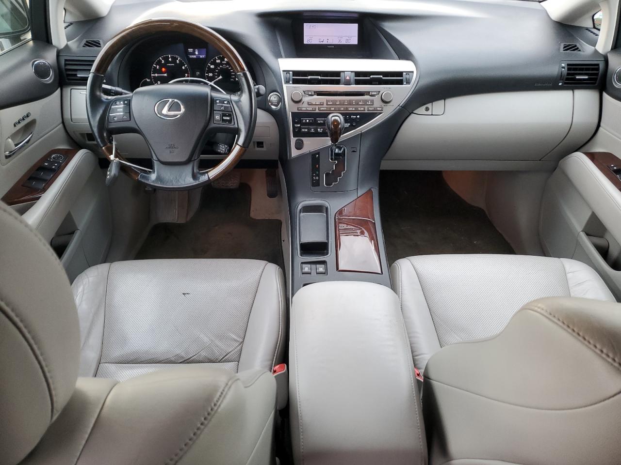 2010 Lexus RX - Image 8