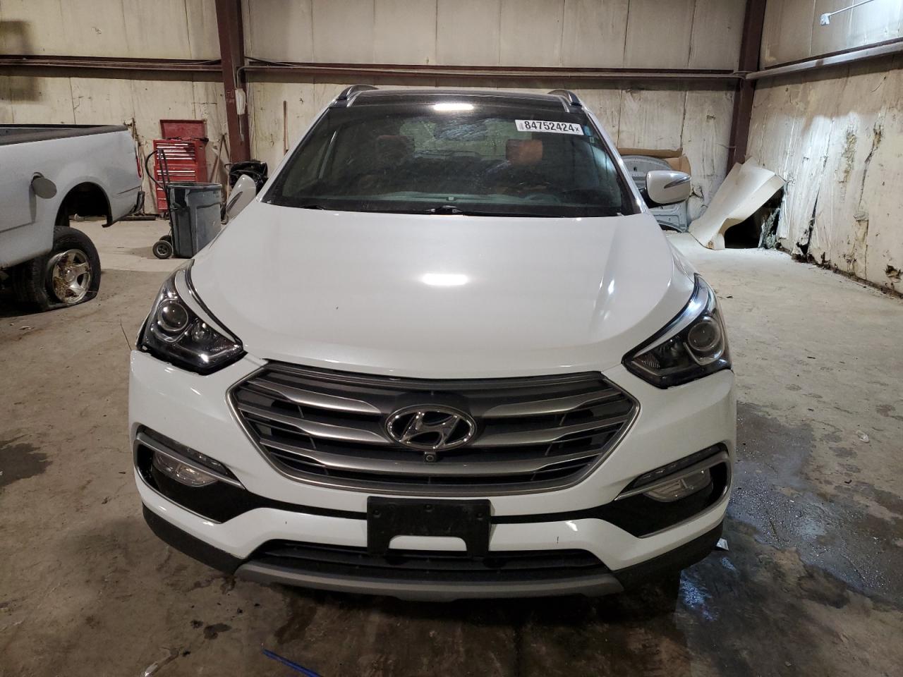 VIN 5NMZU3LB6JH088581 2018 HYUNDAI SANTA FE no.5