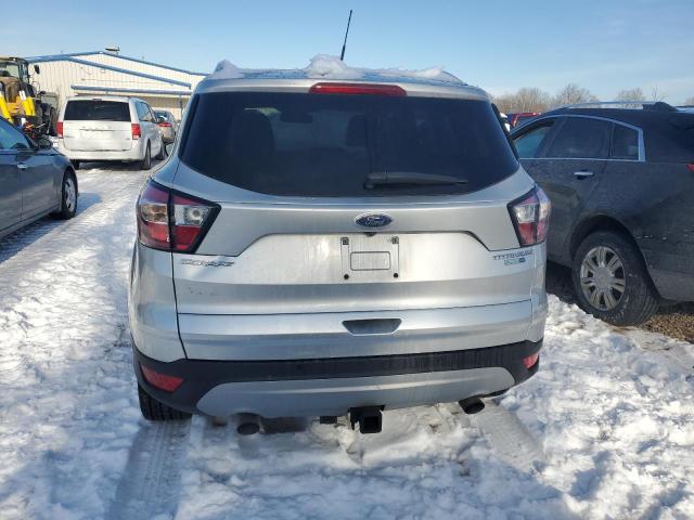  FORD ESCAPE 2017 Сріблястий