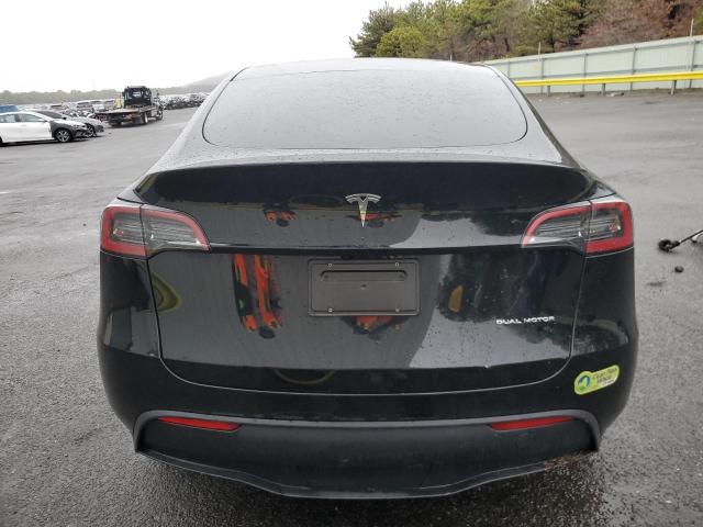  TESLA MODEL Y 2023 Черный