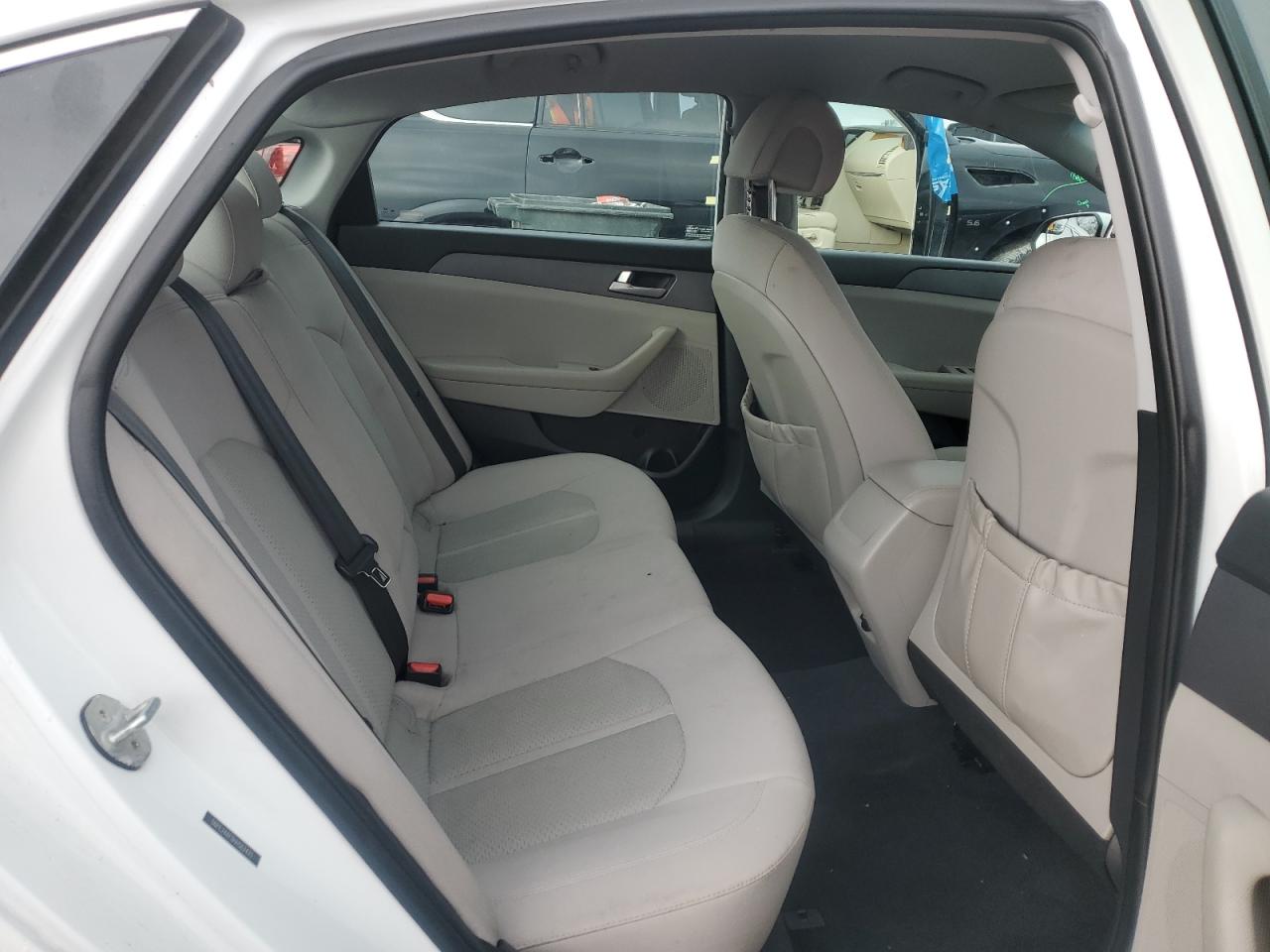 2017 Hyundai Sonata - Image 10