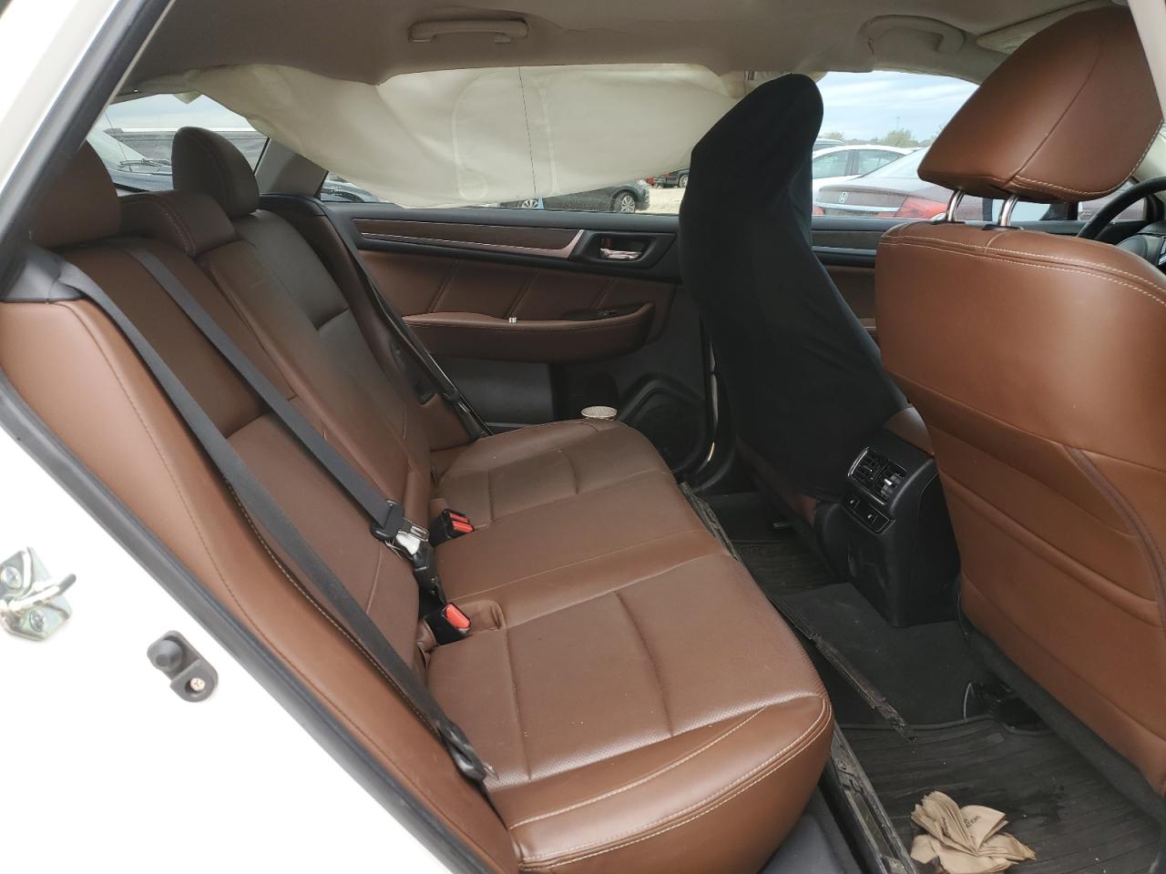 2017 Subaru Outback - Image 10