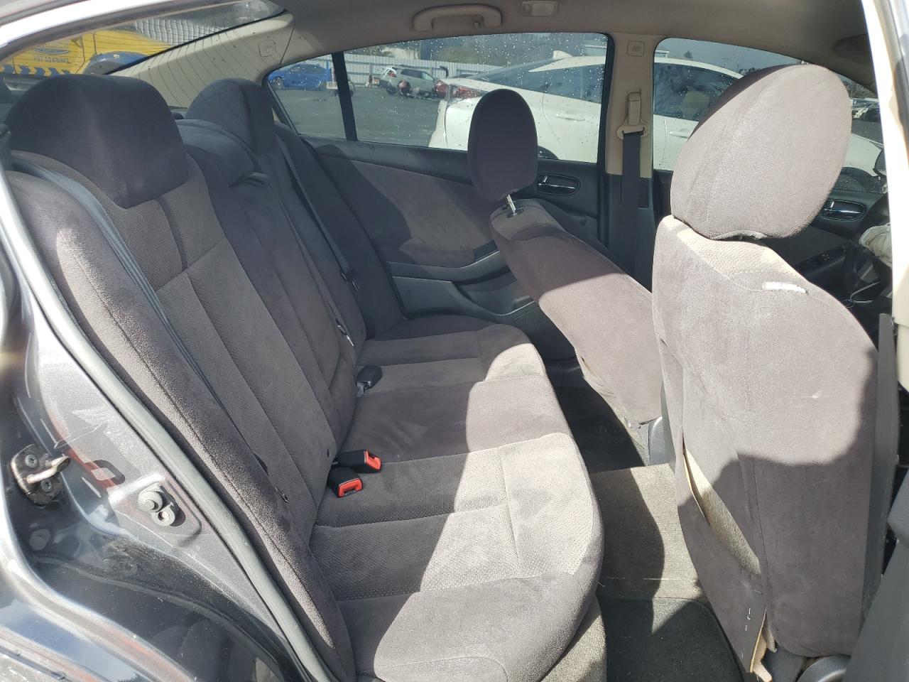 2009 Nissan Altima - Image 10