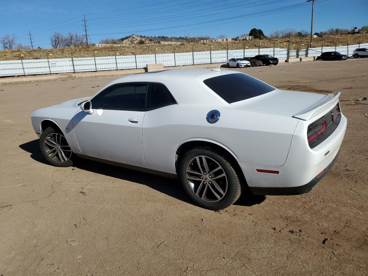 VIN 2C3CDZGG4JH215617 2018 DODGE CHALLENGER no.2