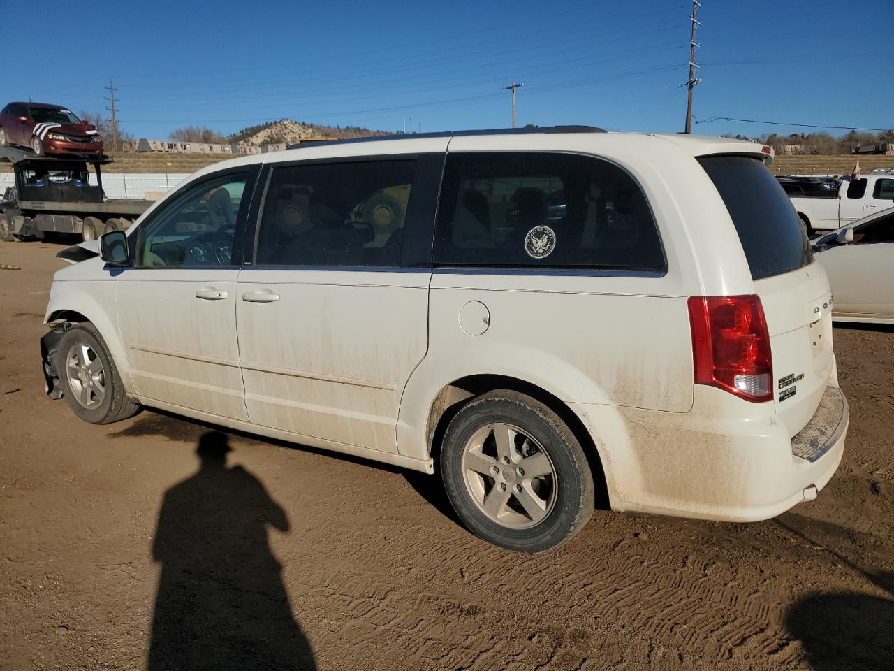 2011 Dodge Caravan - Image 2