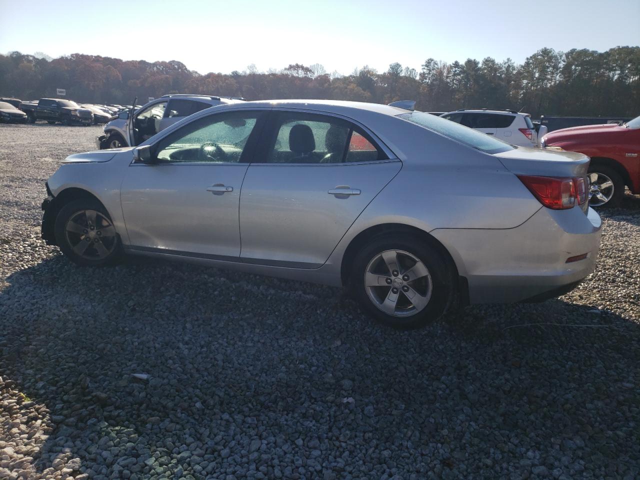 2016 Chevrolet Malibu - Image 2