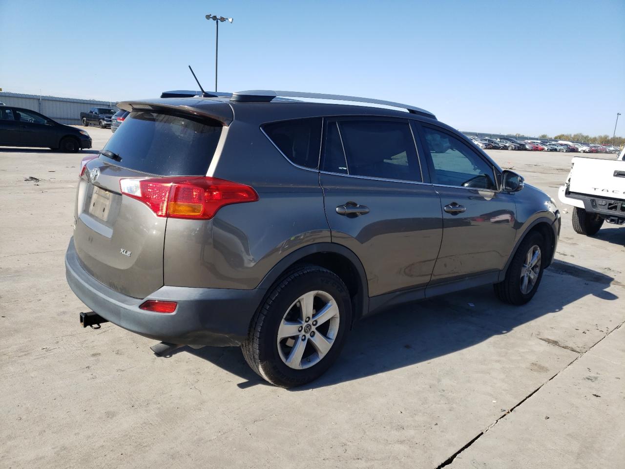 VIN 2T3WFREVXFW132205 2015 TOYOTA RAV4 no.3