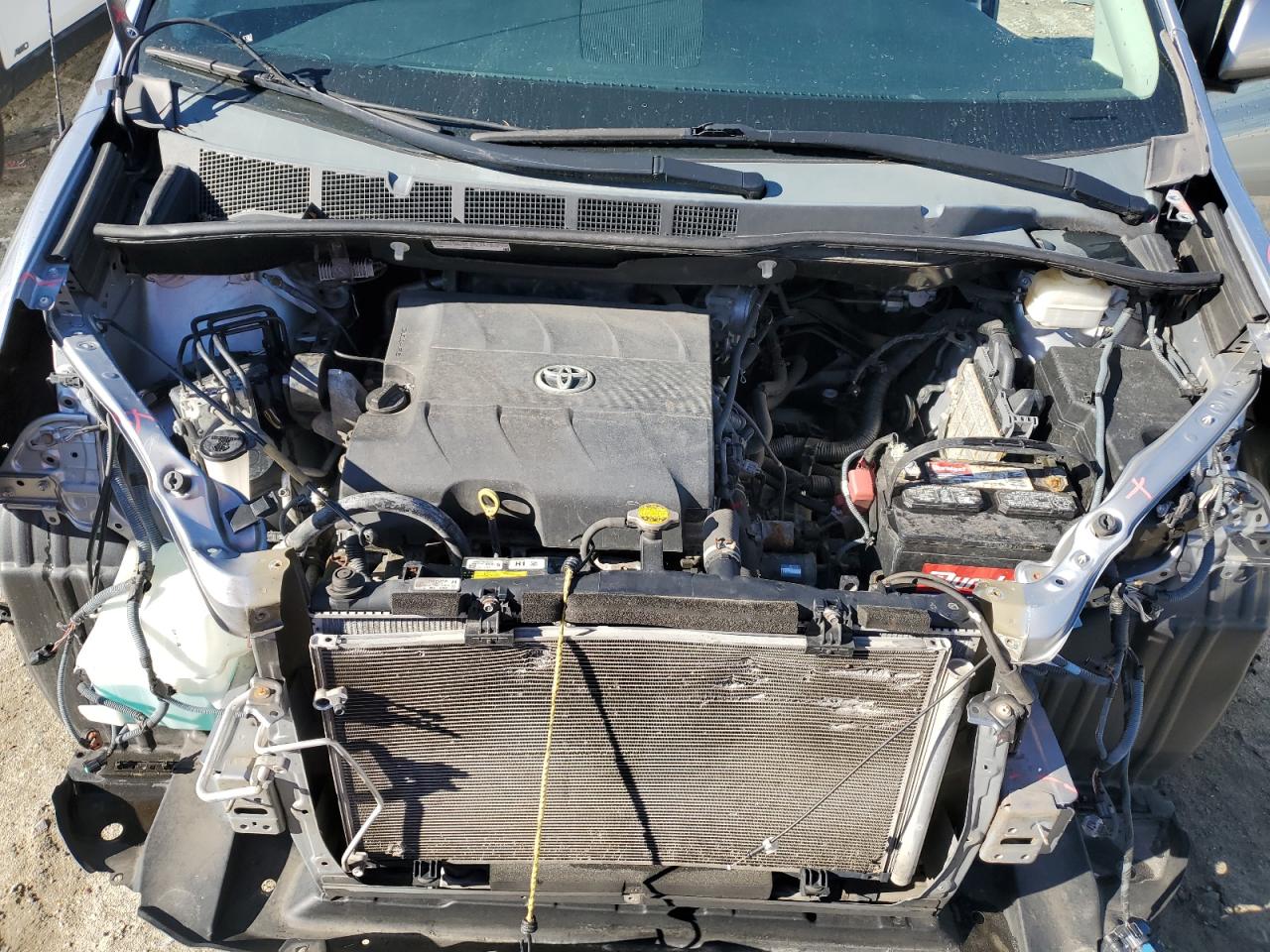 2014 Toyota Sienna - Image 12