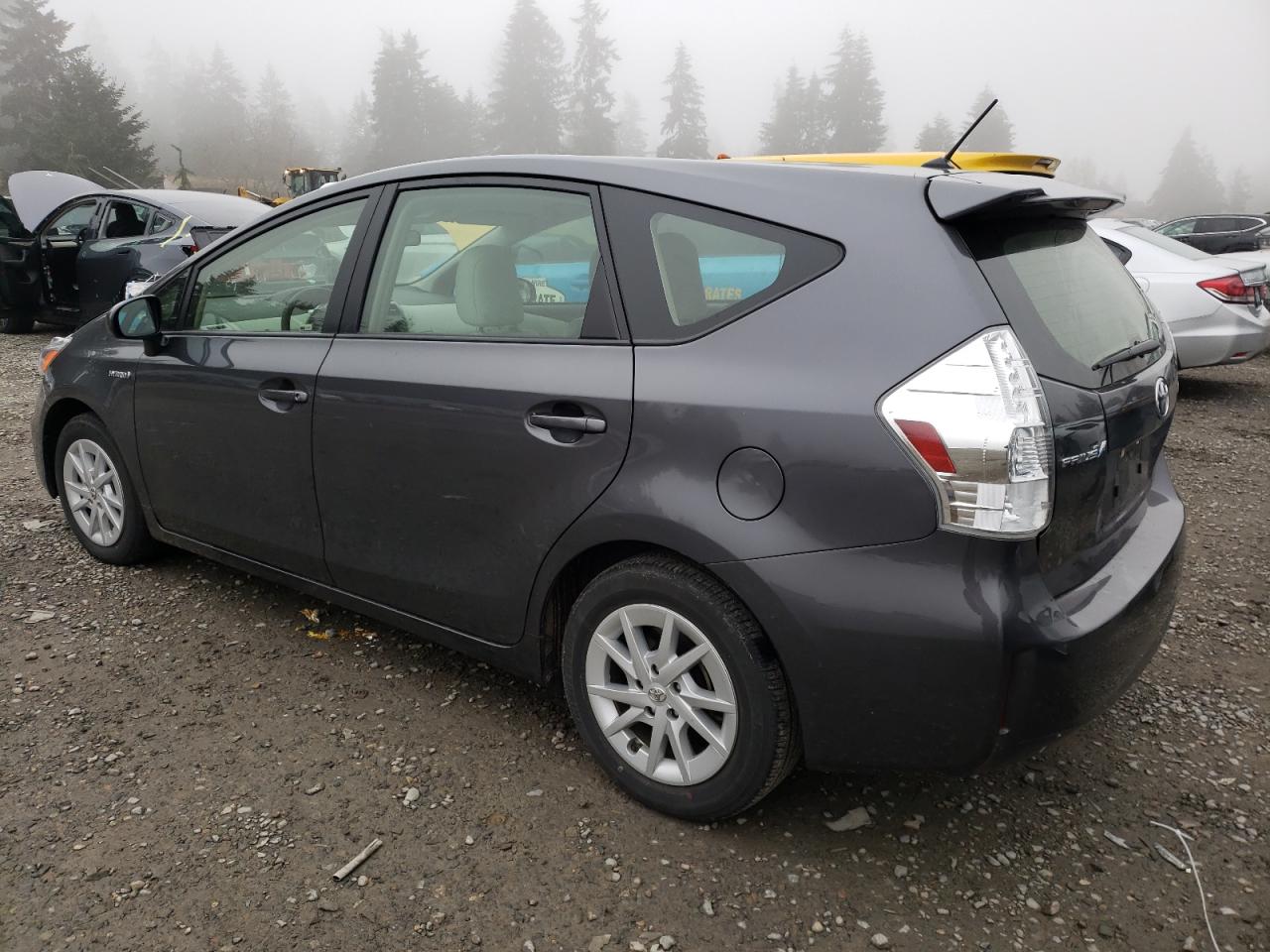 VIN JTDZN3EU5D3264051 2013 TOYOTA PRIUS no.2