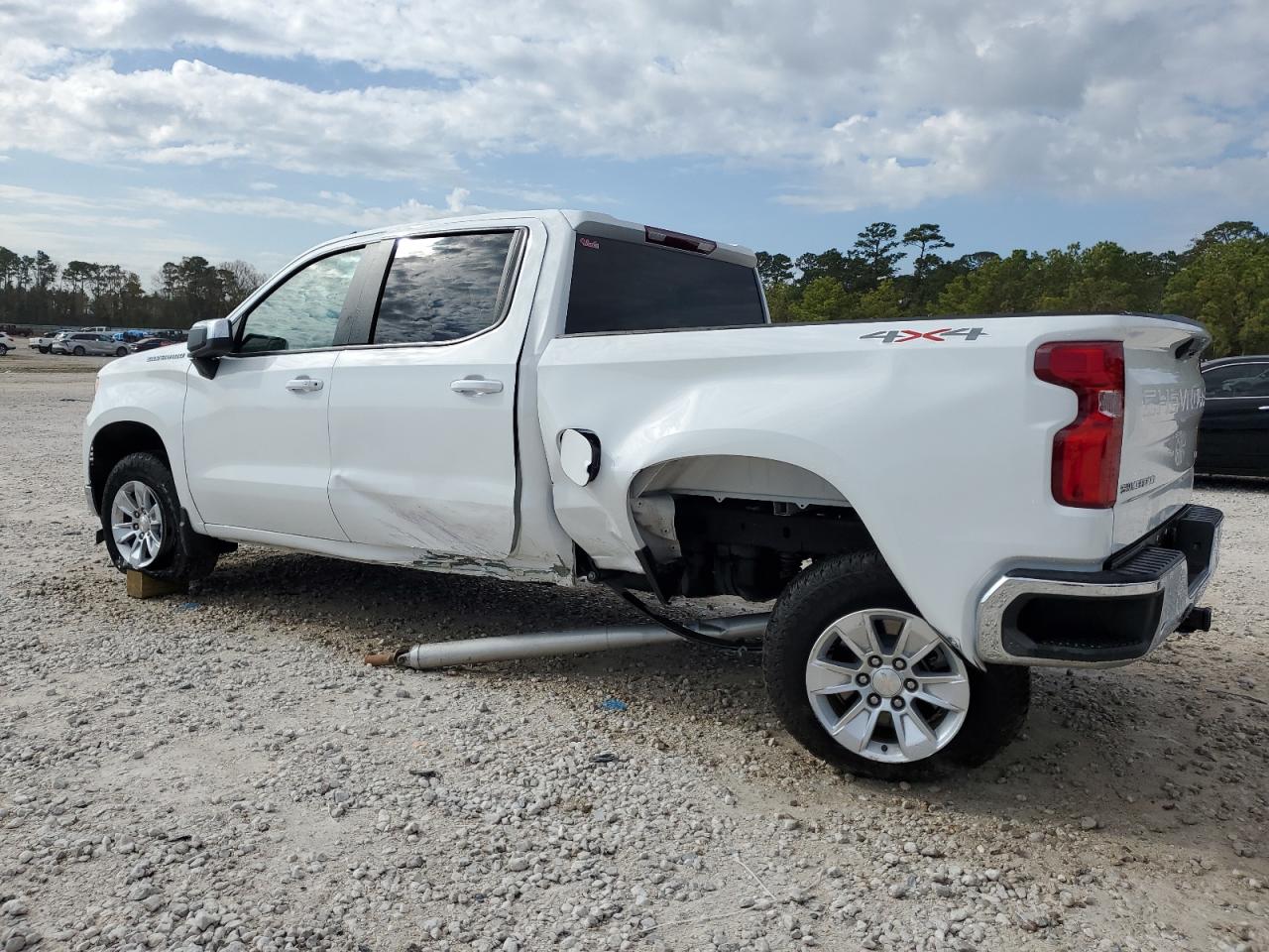 2023 Chevrolet Silverado - Image 2
