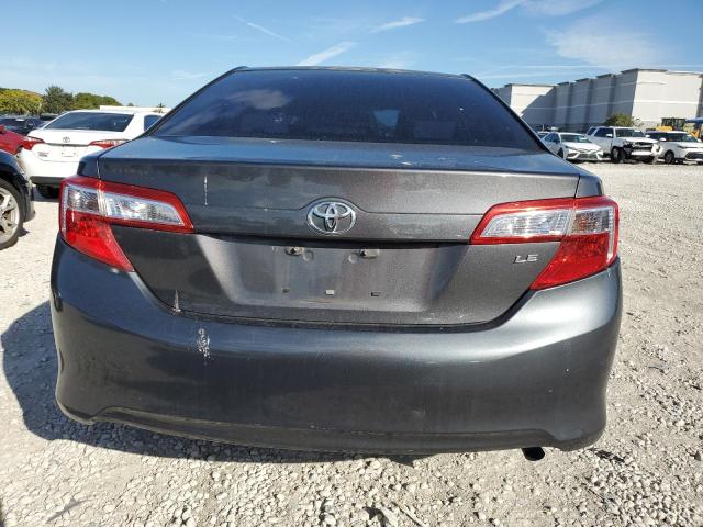 Sedans TOYOTA CAMRY 2012 Szary