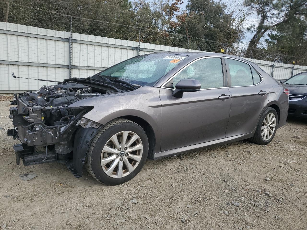 4T1B11HK9JU616853 2018 TOYOTA CAMRY - Image 1