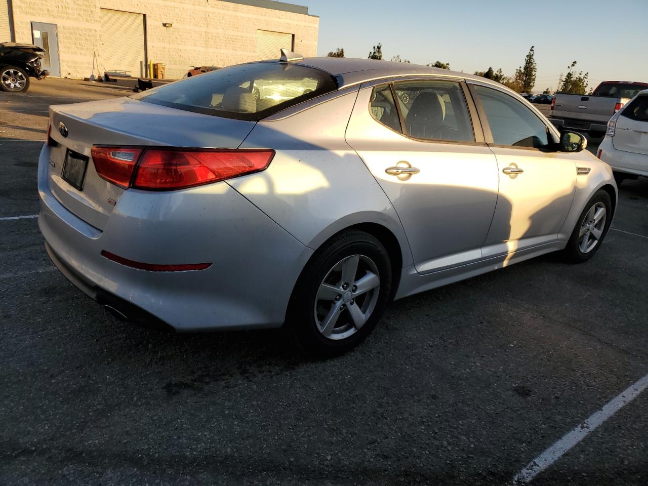 VIN 5XXGM4A78EG261372 2014 KIA OPTIMA no.3