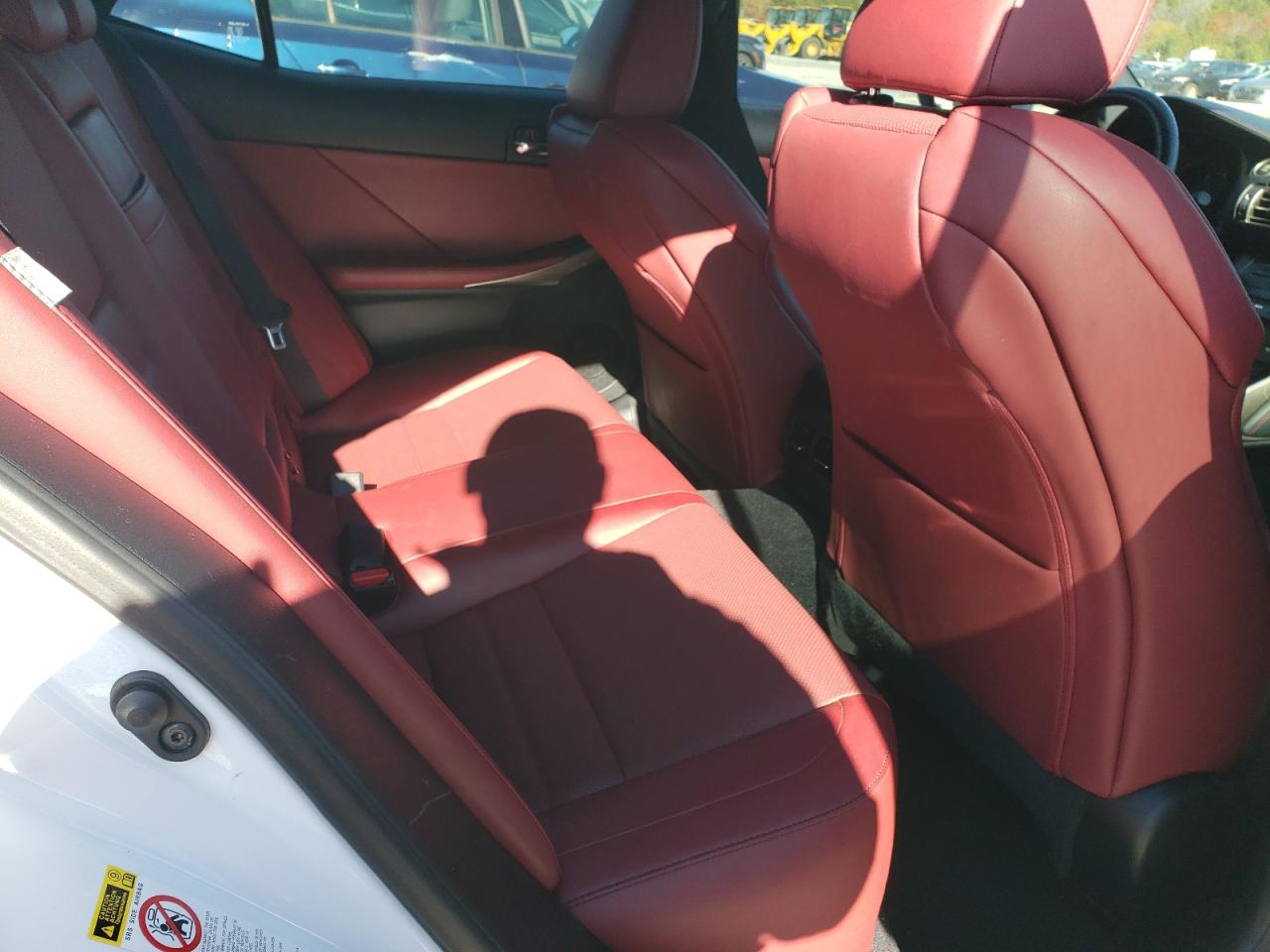 2014 Lexus IS - Image 10