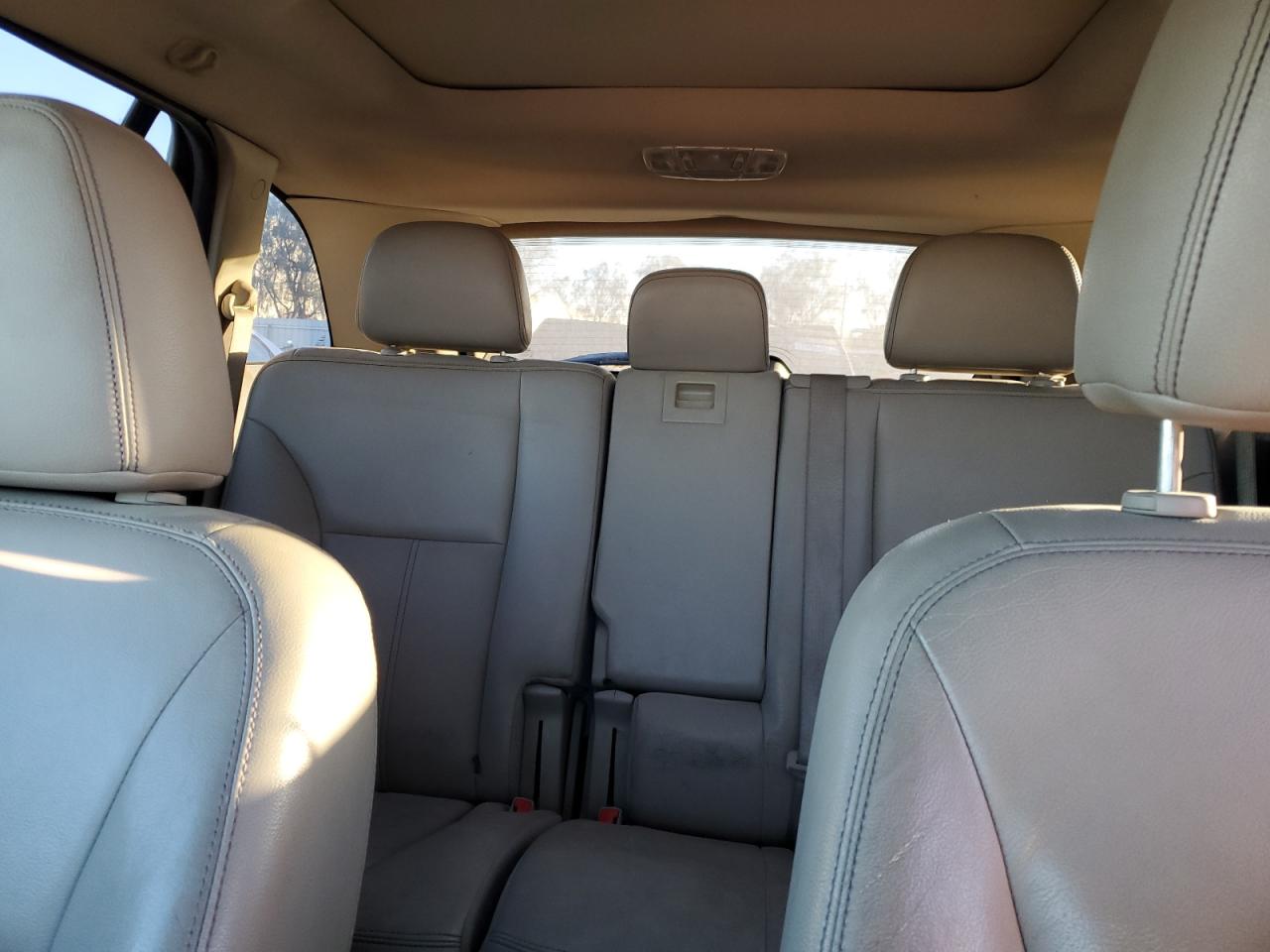 2011 Ford Edge - Image 10