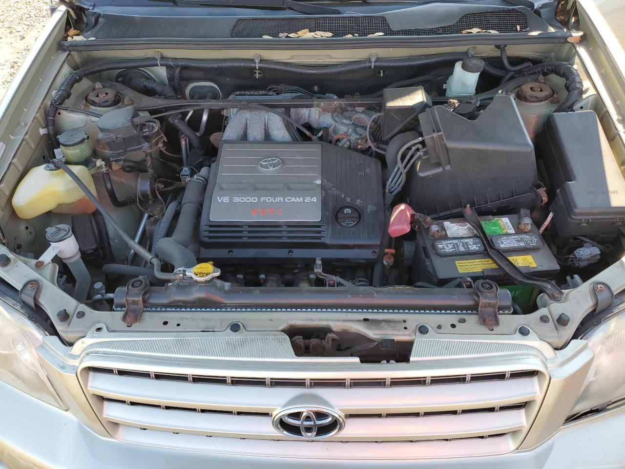 2003 Toyota Highlander - Image 14