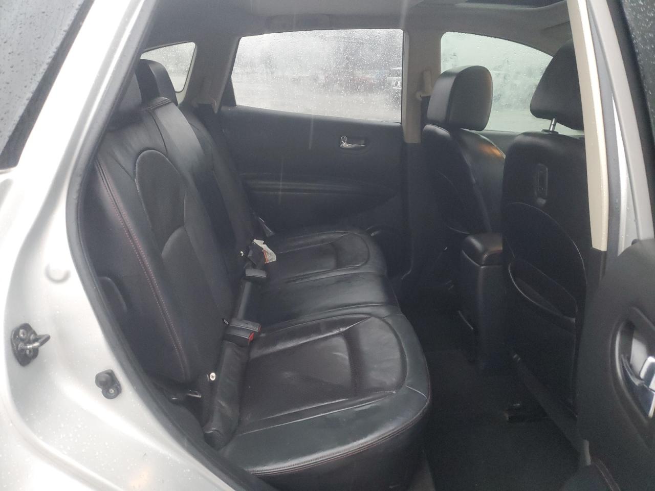 2012 Nissan Rogue - Image 11