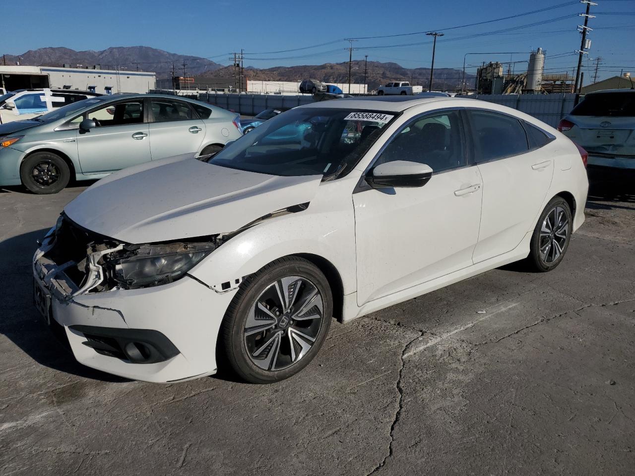 VIN 2HGFC1F33GH656113 2016 HONDA CIVIC no.1