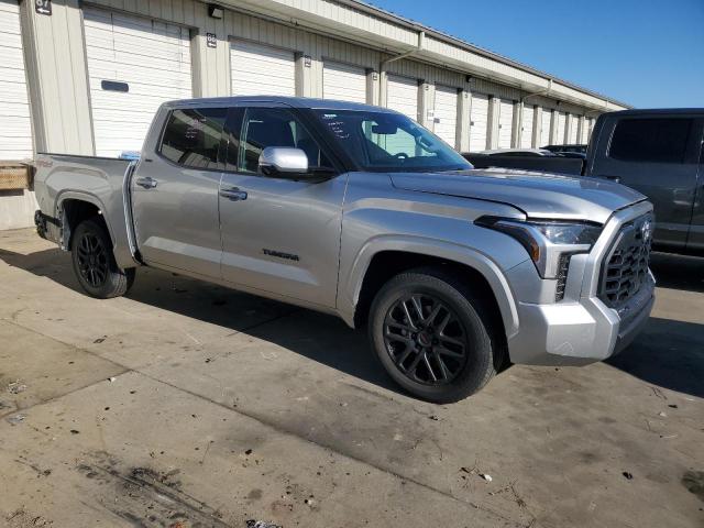  TOYOTA TUNDRA 2023 Srebrny