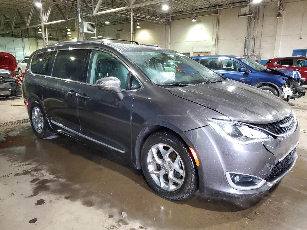 2019 Chrysler Pacifica - Image 4