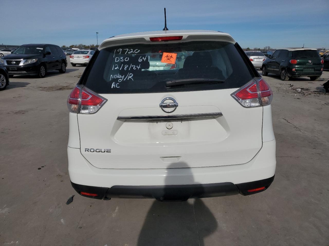 VIN KNMAT2MT6GP674649 2016 NISSAN ROGUE no.6