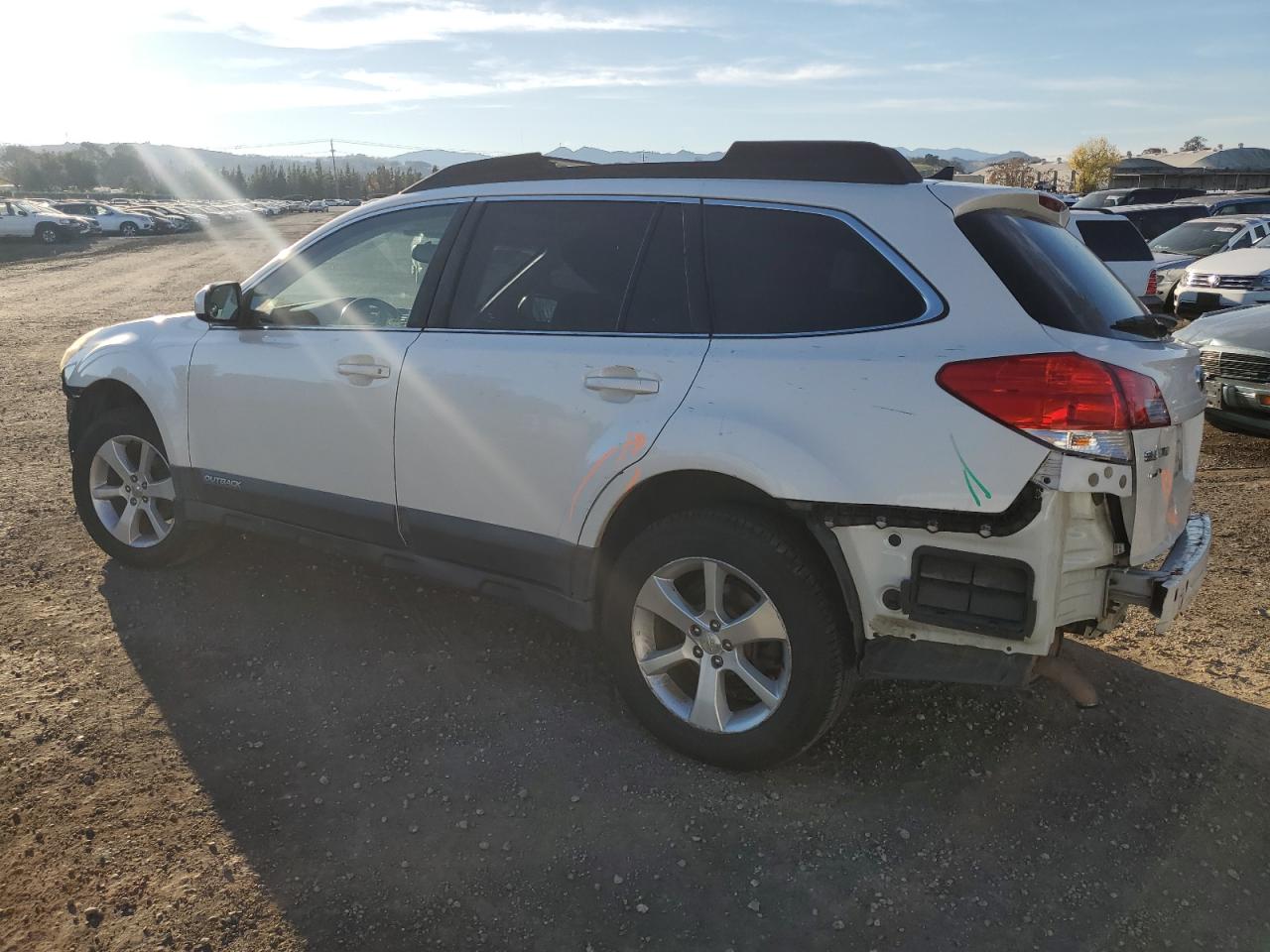 2013 Subaru Outback - Image 2