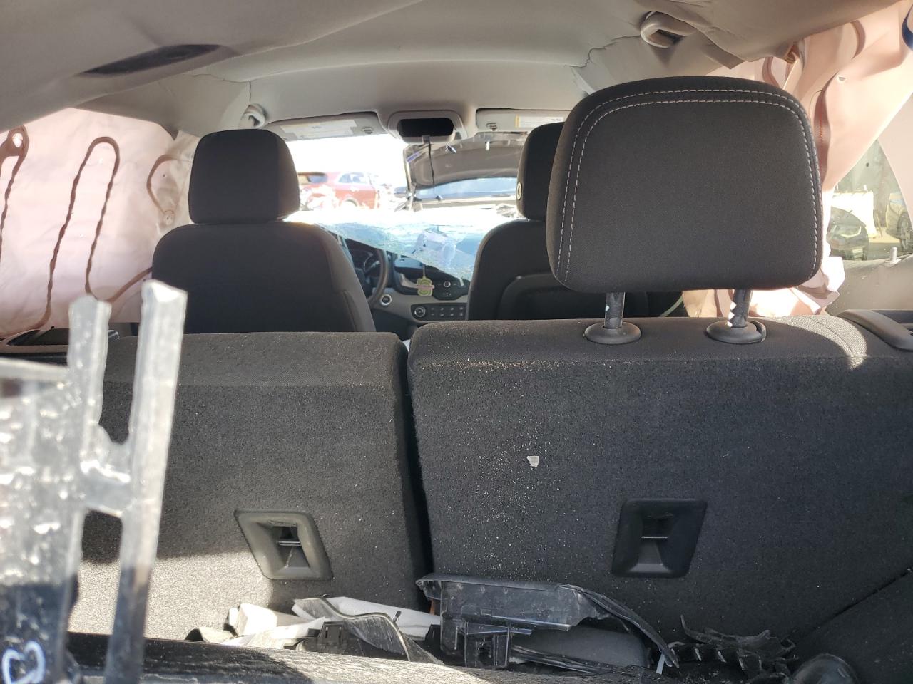 2022 GMC Terrain - Image 8